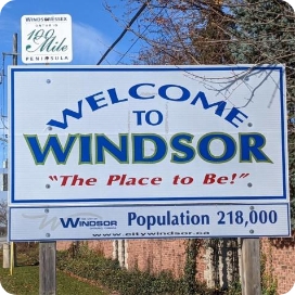 Welcome sign for Windsor showing population of 218,000